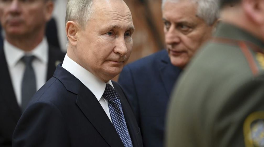 Путін вперше заговорив про серію ударів України по НПЗ у Туапсе